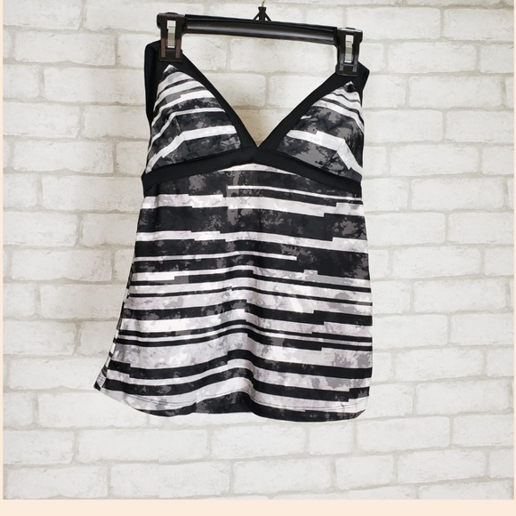Brand New CHAMPION Swim Suit Tankini Top Size XS 0-2 - Picture 1 of 4